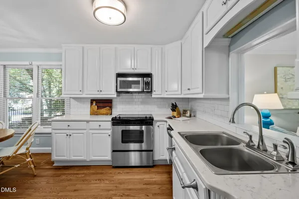 $895,000 | 2308 Oxford Hills Drive, Raleigh, NC 27608