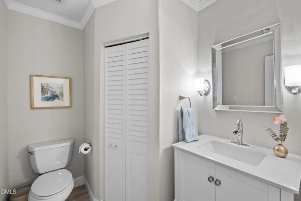 $895,000 | 2308 Oxford Hills Drive, Raleigh, NC 27608