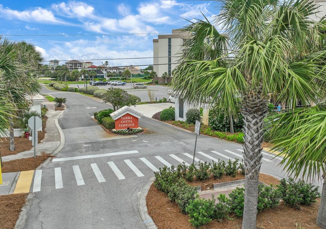 108 Terra Cotta Way Destin, FL 32541 - Photo 27 of 42 a view of an outdoor space