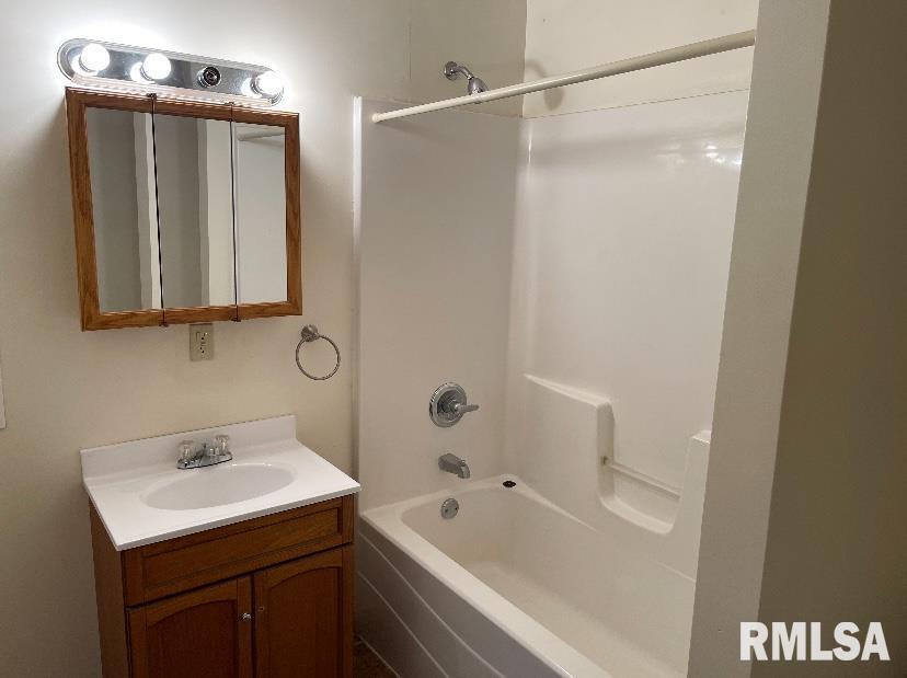 501 Southwest 3rd Street Aledo, IL 61231 - Photo 12 of 27