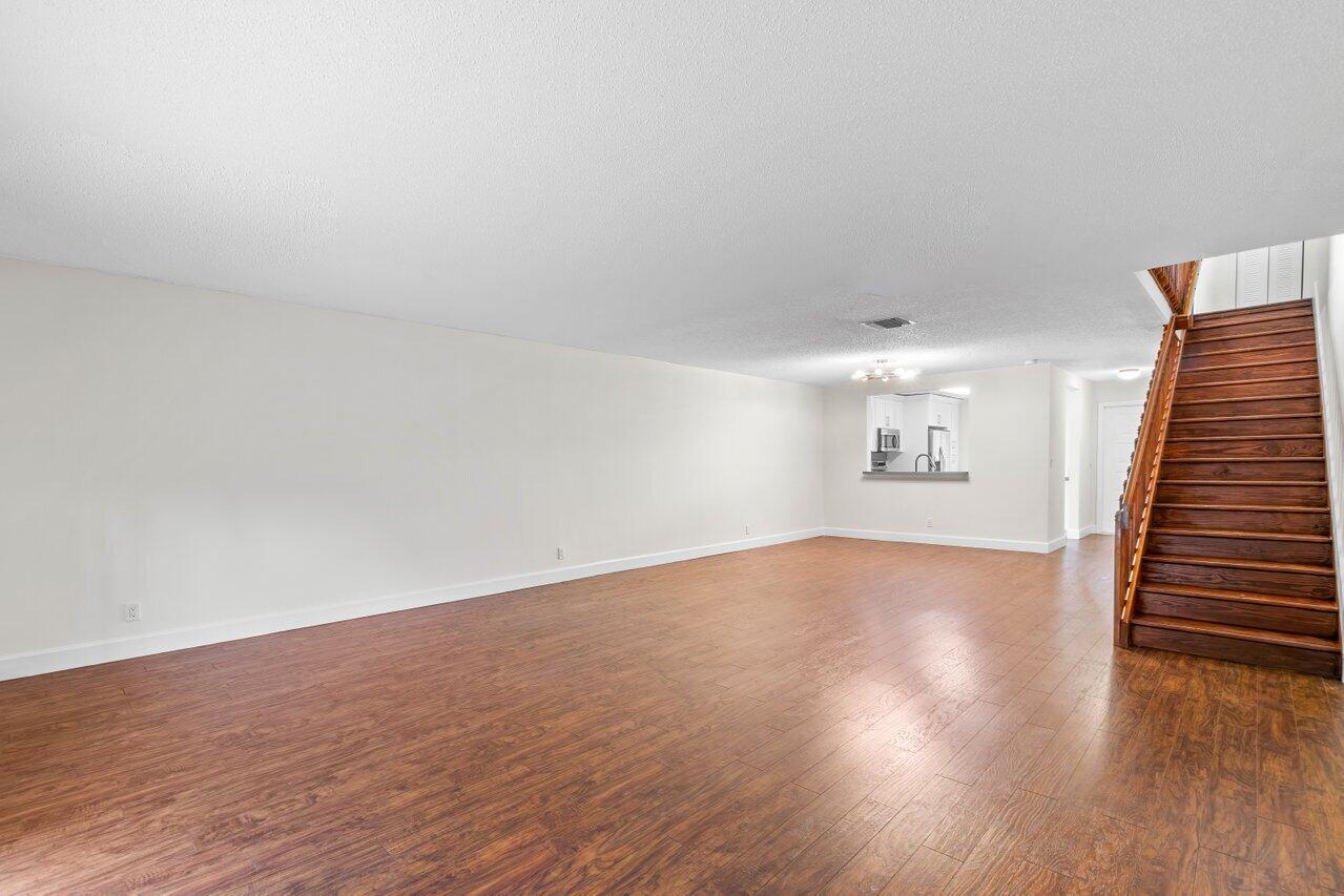 22095 Las Brisas Circle, Unit 102 Boca Raton, FL 33433 - Photo 11 of 23 013-22095LasBrisasCircle-BocaRaton-FL-33