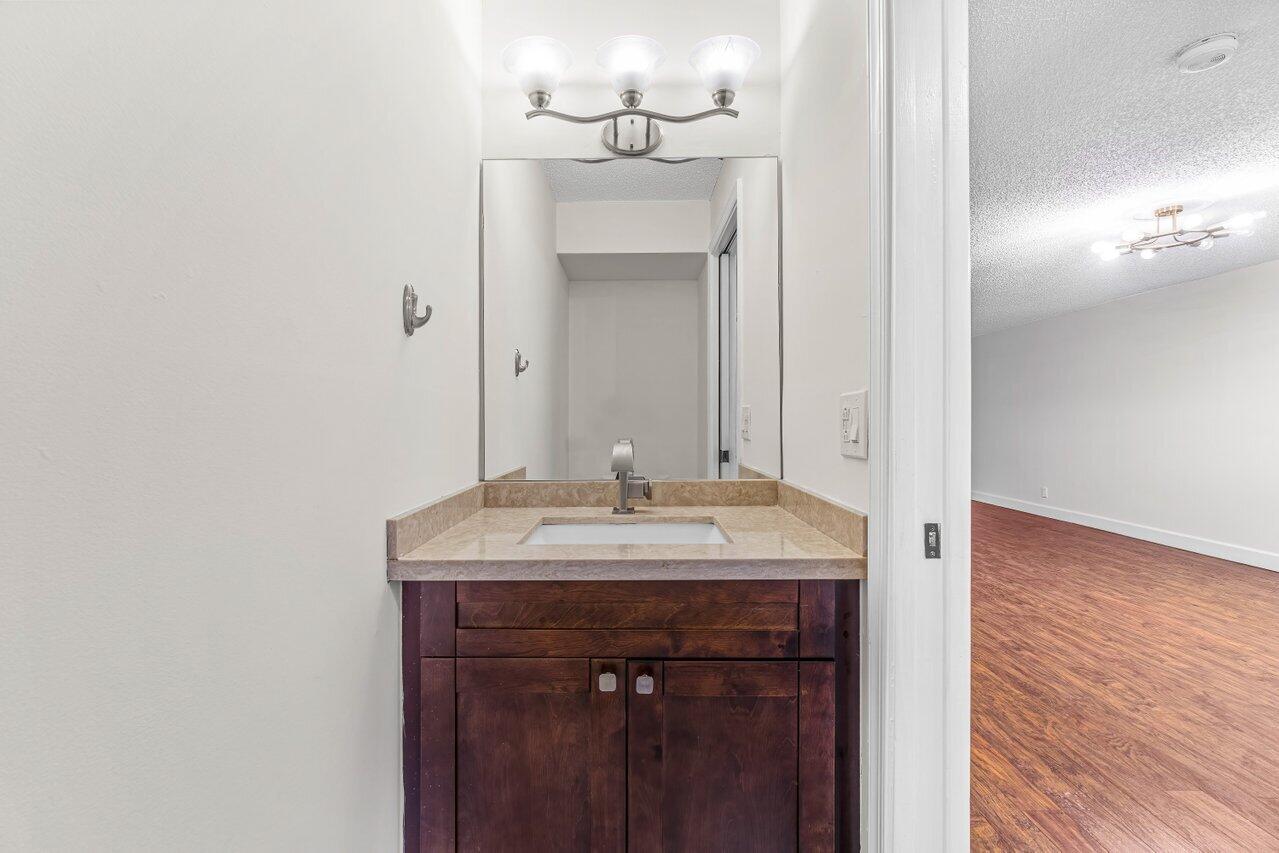 22095 Las Brisas Circle, Unit 102 Boca Raton, FL 33433 - Photo 7 of 23 009-22095LasBrisasCircle-BocaRaton-FL-33