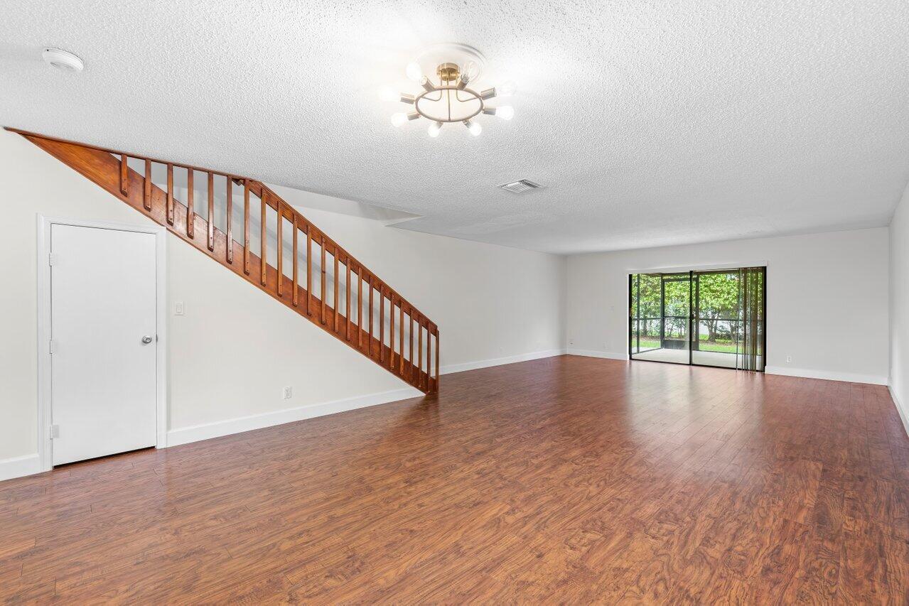 22095 Las Brisas Circle, Unit 102 Boca Raton, FL 33433 - Photo 9 of 23 011-22095LasBrisasCircle-BocaRaton-FL-33