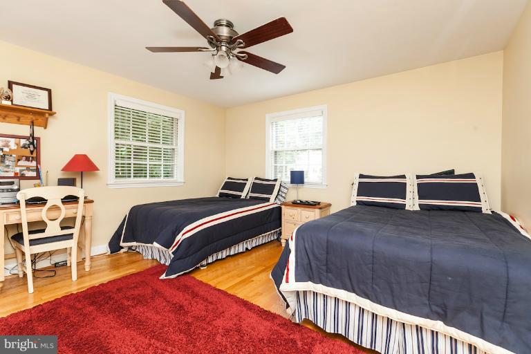 7115 Wardman Road Baltimore, MD 21212 - Photo 12 of 22 Bedroom