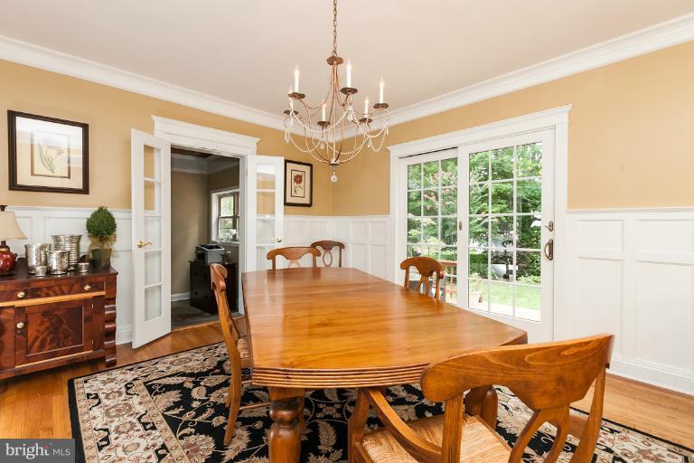 7115 Wardman Road Baltimore, MD 21212 - Photo 19 of 22 Dining Room