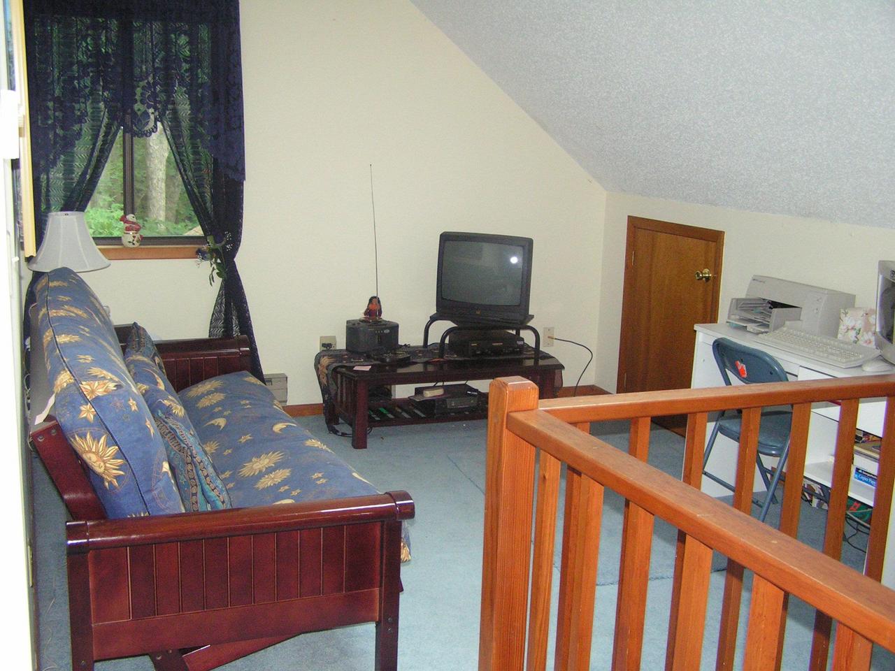 1038-15 Decker Road Arcadia, LA 71001 - Photo 13 of 19 a bedroom with furniture and a window