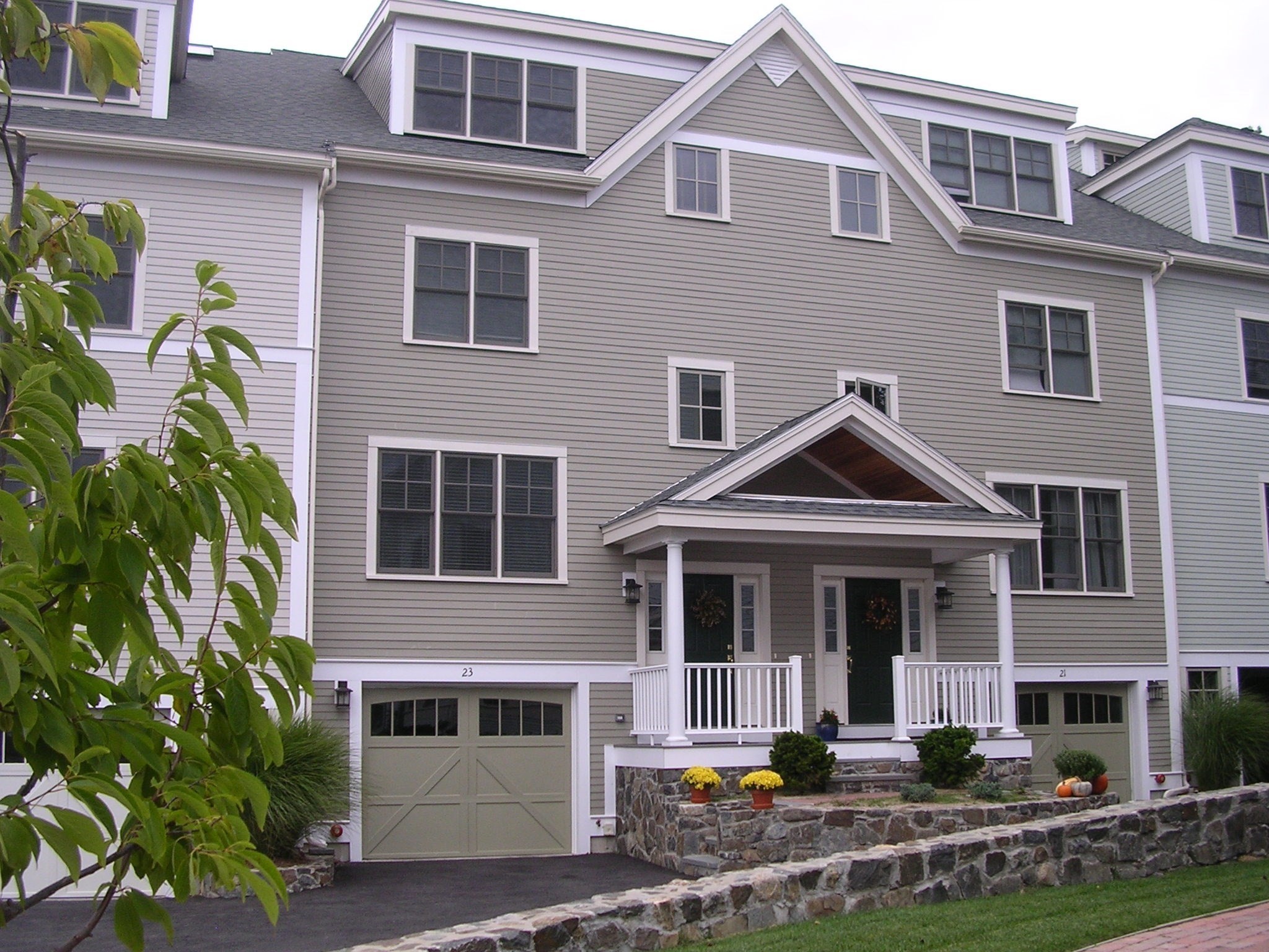 21 Intrepid Circle, Unit 21 Marblehead, MA 01945 - Photo 1 of 12 Gallery Image 1