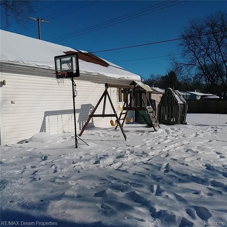22225 Bohn Road Belleville, MI 48111 - Photo 23 of 28