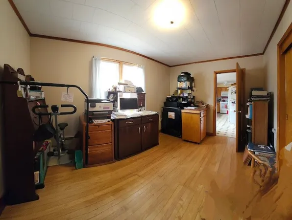 $189,900 | 77 Connecticut Avenue, Millinocket, ME 04462