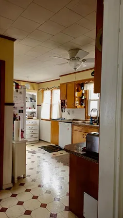 $189,900 | 77 Connecticut Avenue, Millinocket, ME 04462