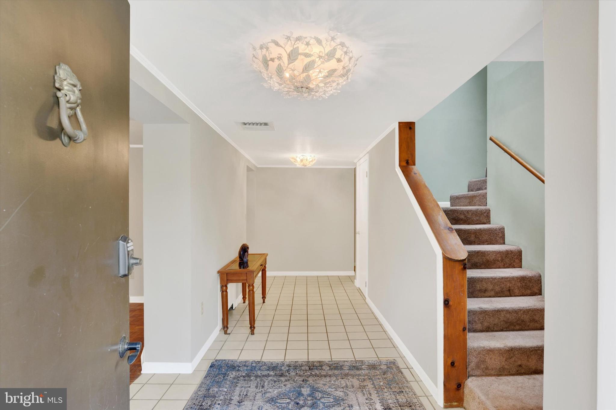 1502 Knollcrest Road Harrisburg, PA 17112 - Photo 3 of 38 Gallery Image 3