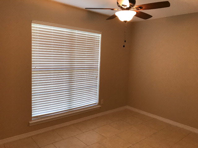 947 Summerton Drive Foley, AL 36535 - Photo 9 of 15 3rd Bedroom