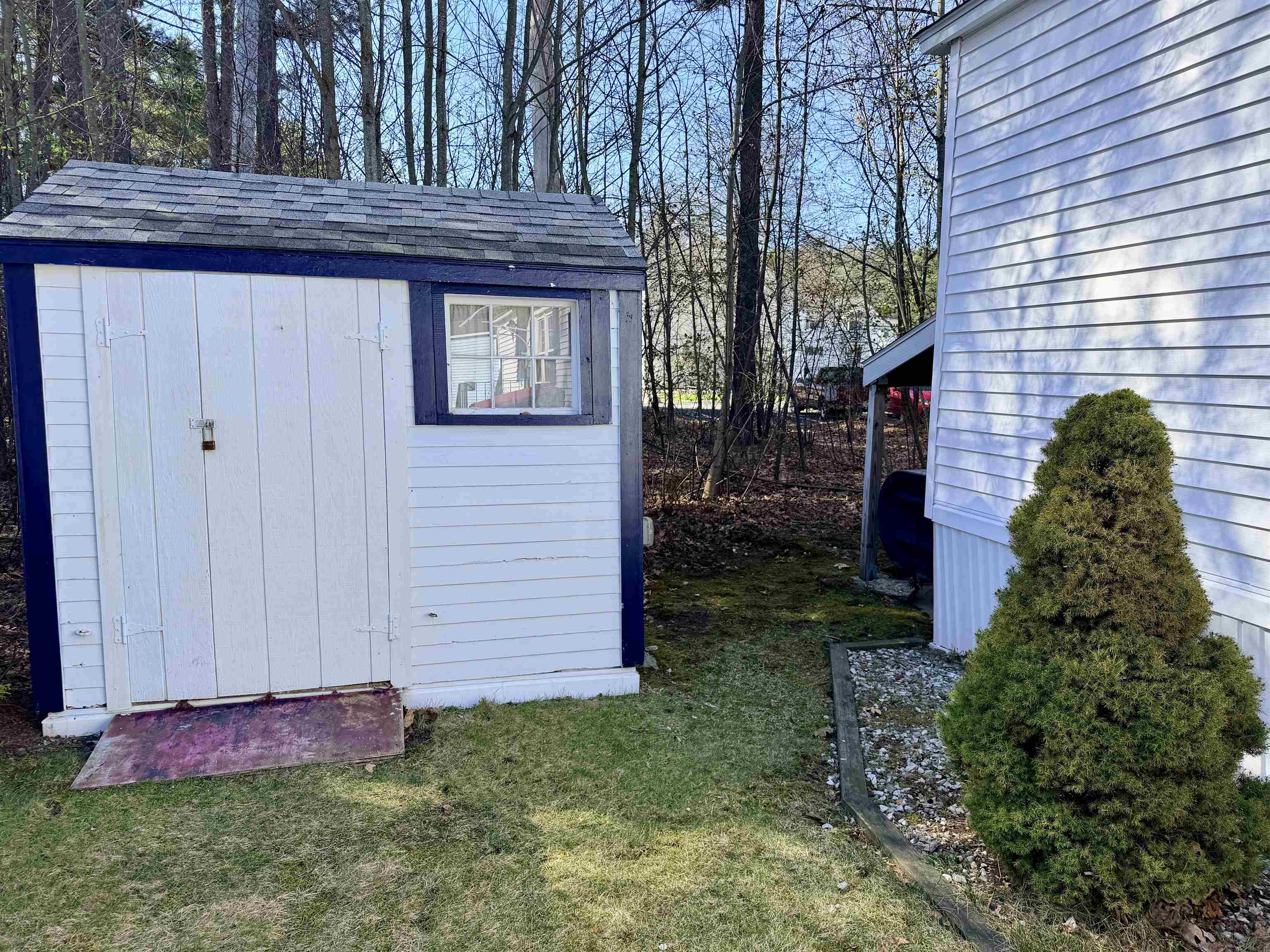 41 Thistle Way Manchester, NH 03109 - Photo 5 of 20