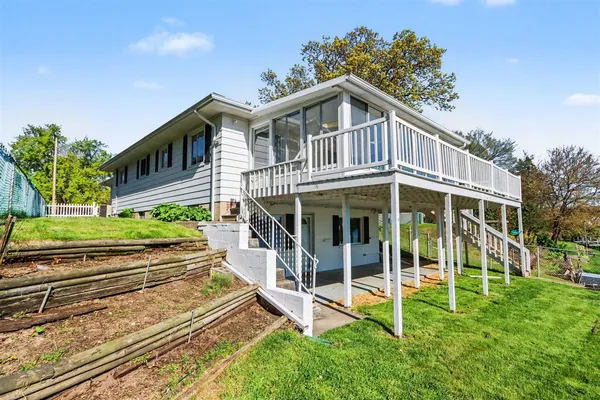 $629,900 | 468 Crooked Lake Drive West, Kalamazoo, MI 49009