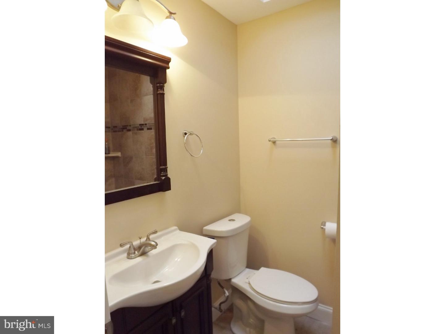 11740 Colman Road Philadelphia, PA 19154 - Photo 17 of 23 Gallery Image 17