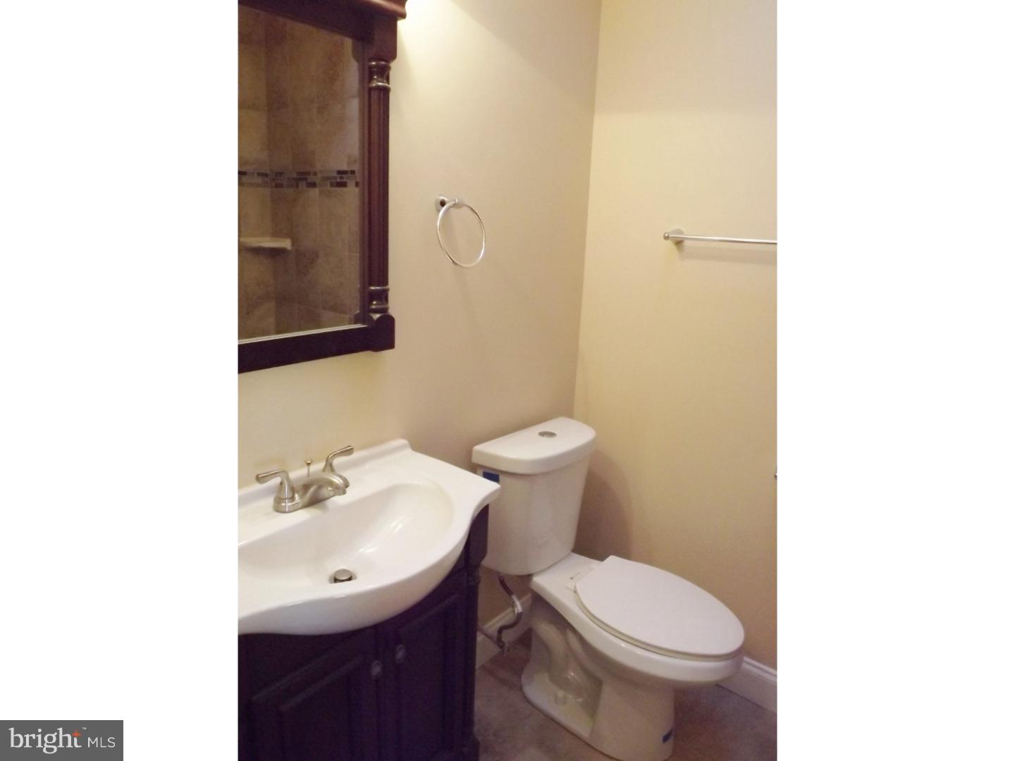 11740 Colman Road Philadelphia, PA 19154 - Photo 9 of 23 Gallery Image 9