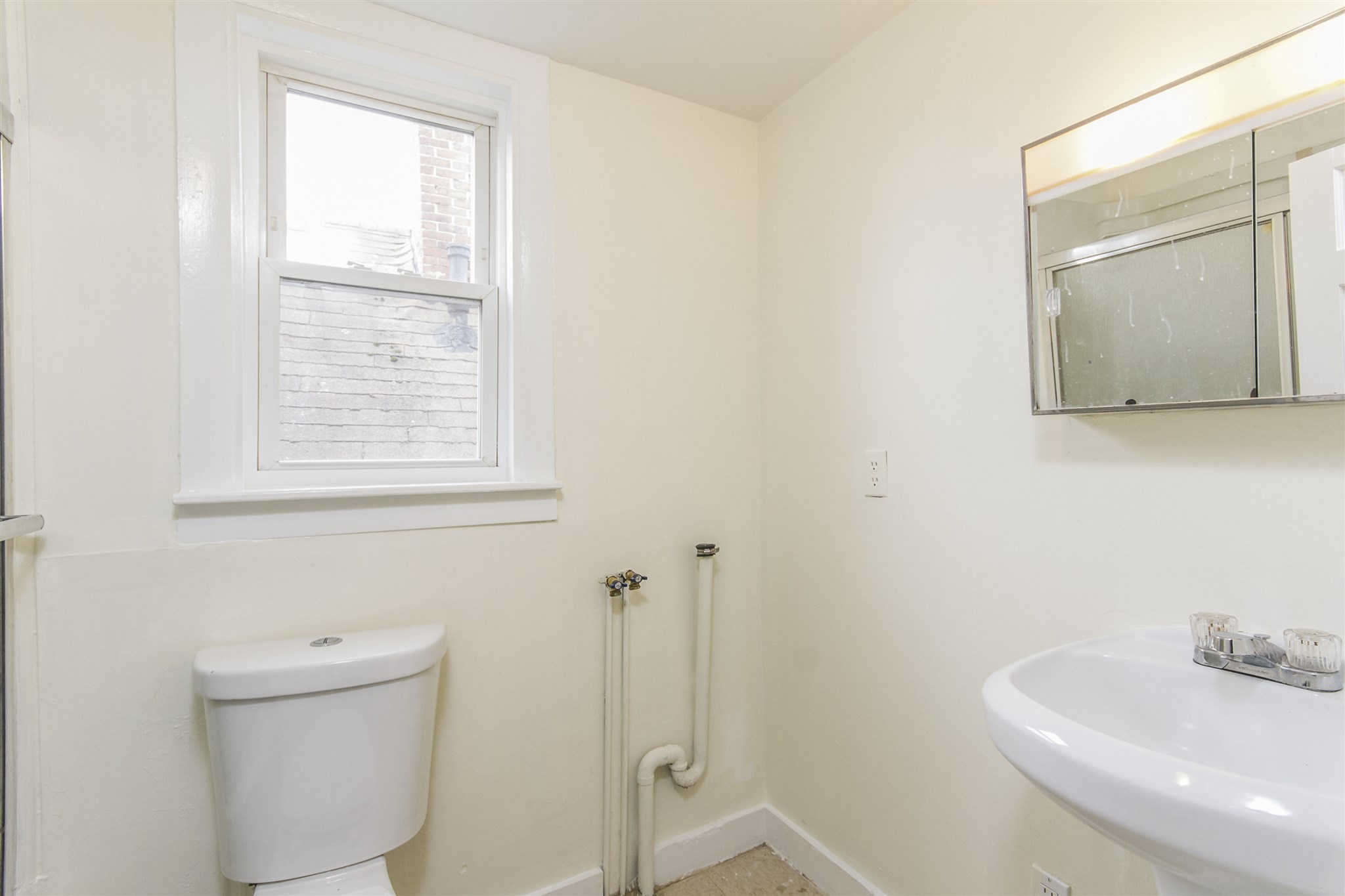 111 3rd Street Manchester, NH 03102 - Photo 8 of 19 Gallery Image 8