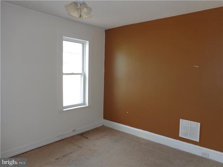 2226 Kutztown Road Reading, PA 19605 - Photo 11 of 24 Bedroom