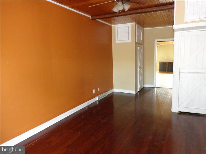2226 Kutztown Road Reading, PA 19605 - Photo 3 of 24 Gallery Image 3