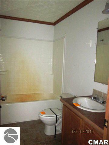 1771 West Jefferson Road St. Louis, MI 48880 - Photo 11 of 12 1768783-10.JPG