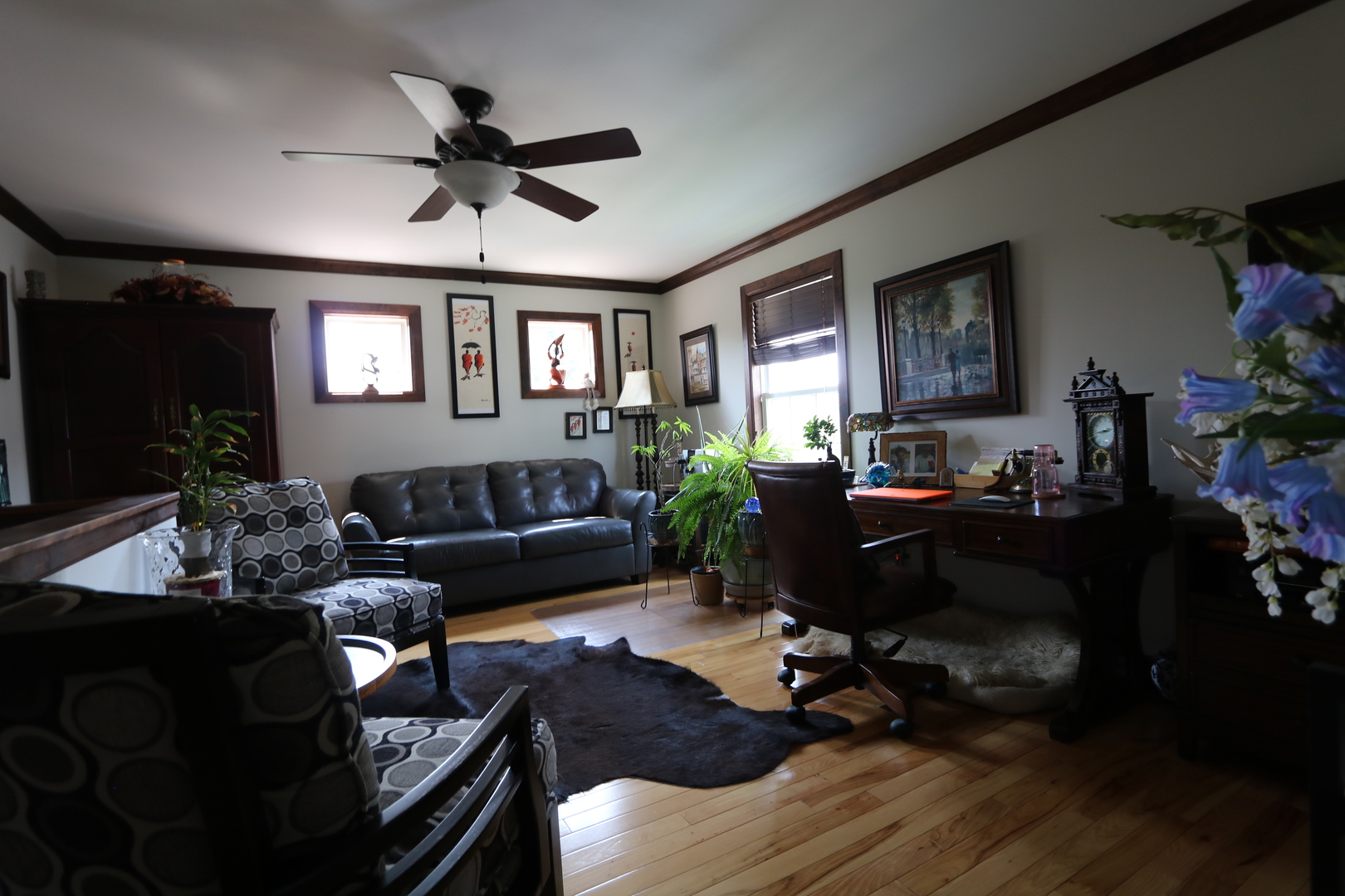 1594 Baytree Drive Romeoville, IL 60446 - Photo 10 of 32 a living room with furniture