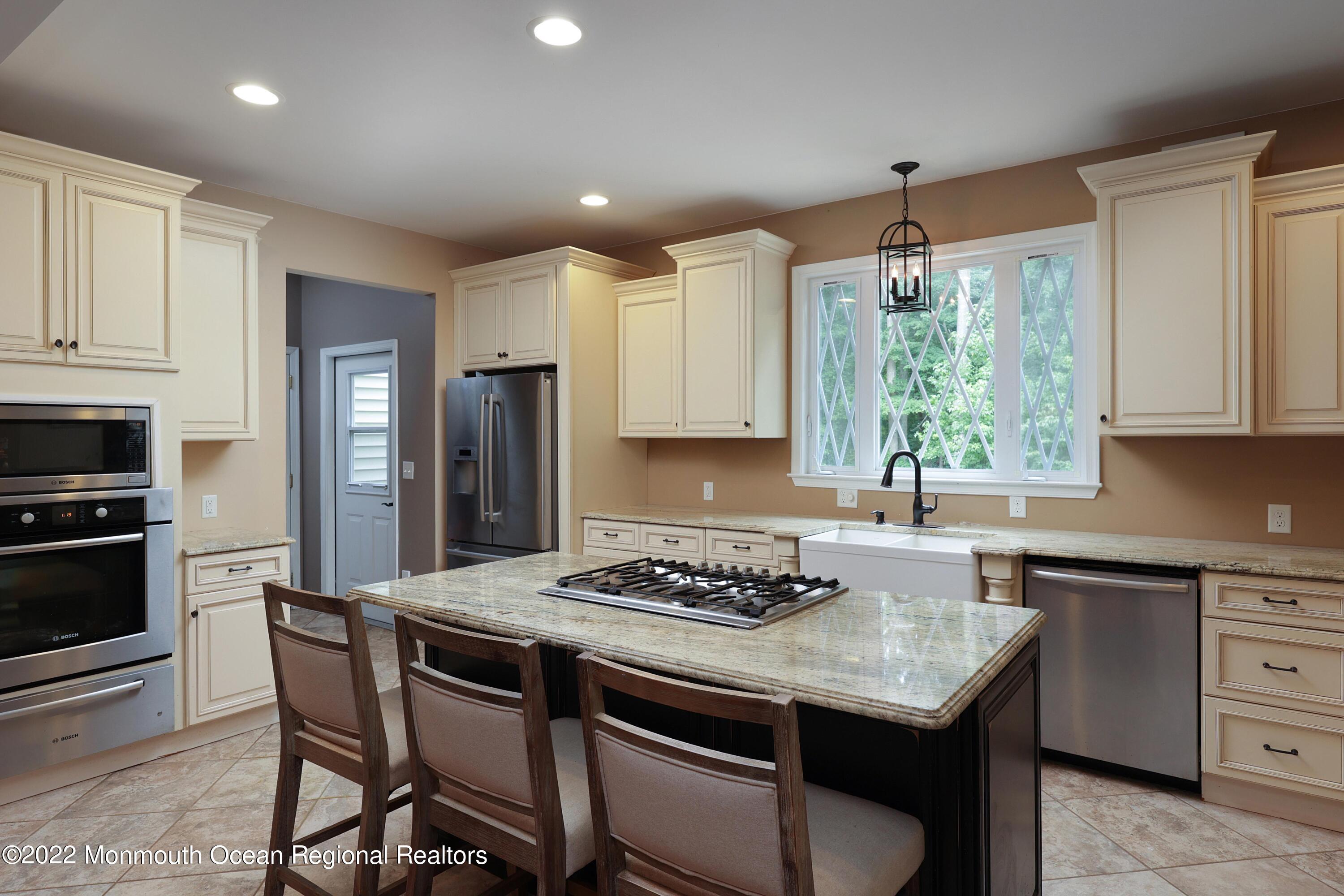 98 Baird Road Millstone Township, NJ 08535 - Photo 11 of 27 758A8738