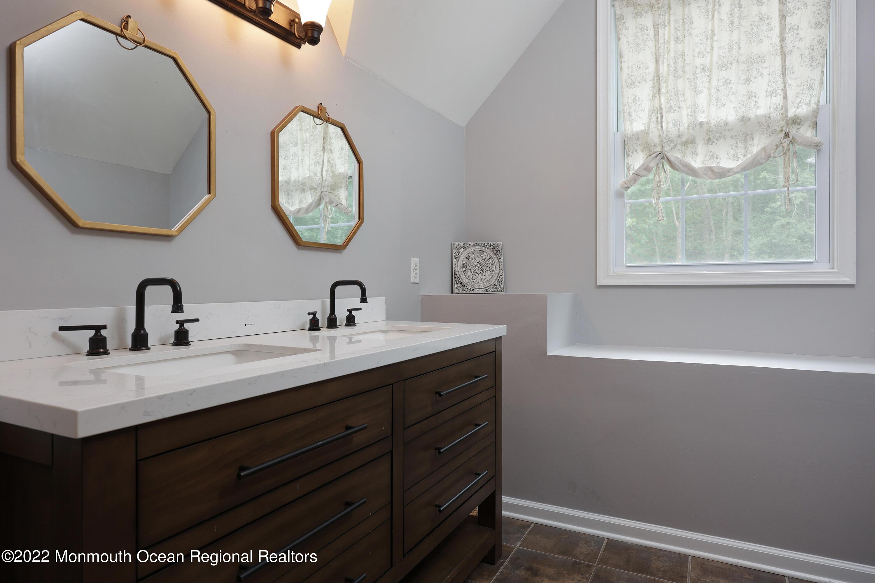 98 Baird Road Millstone Township, NJ 08535 - Photo 23 of 27 758A8821