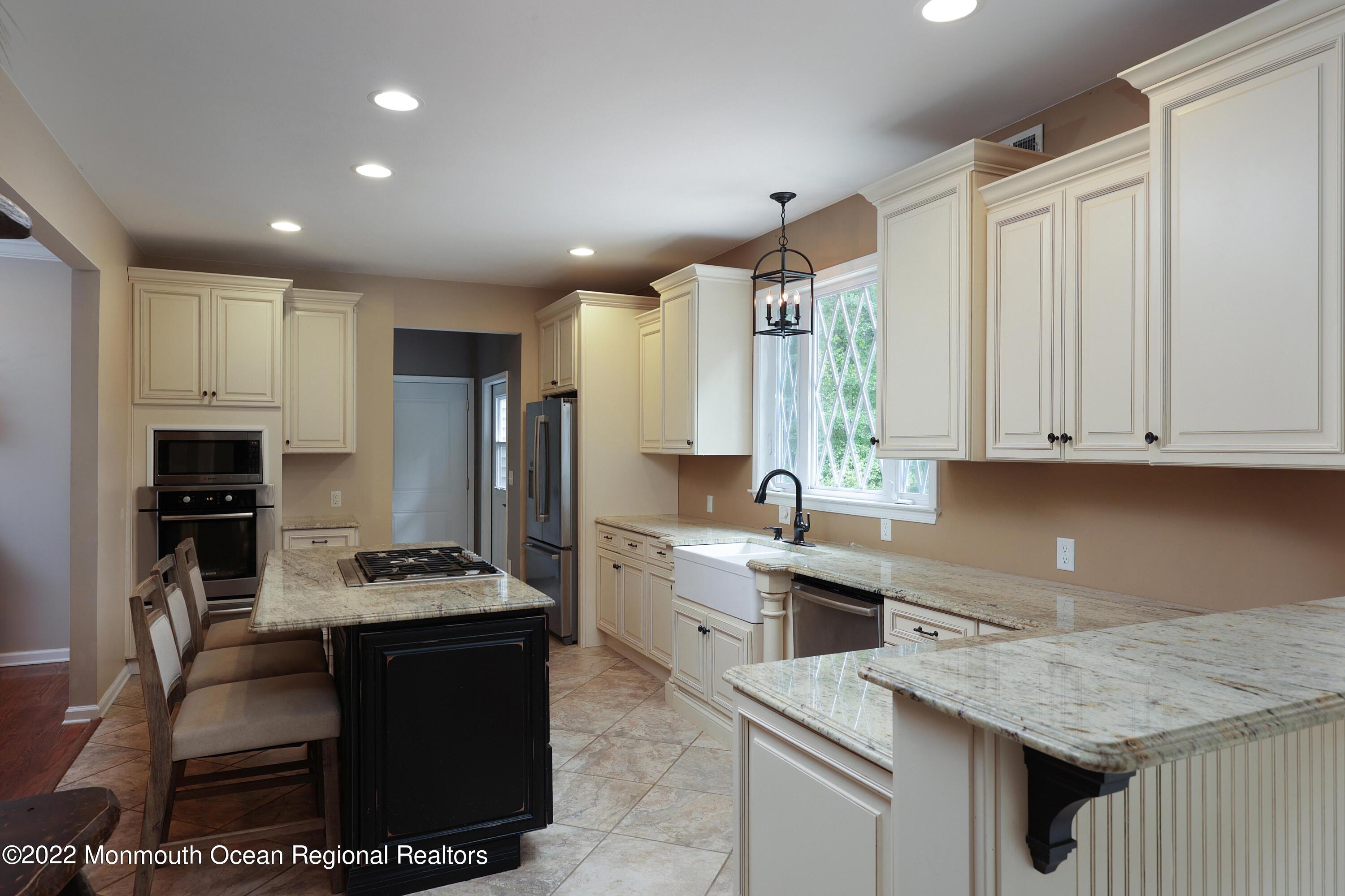 98 Baird Road Millstone Township, NJ 08535 - Photo 9 of 27 758A8722