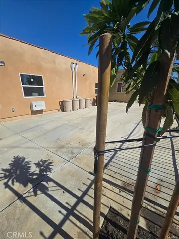 $1,980 | 6010 Kansas Avenue, Los Angeles, CA 90044