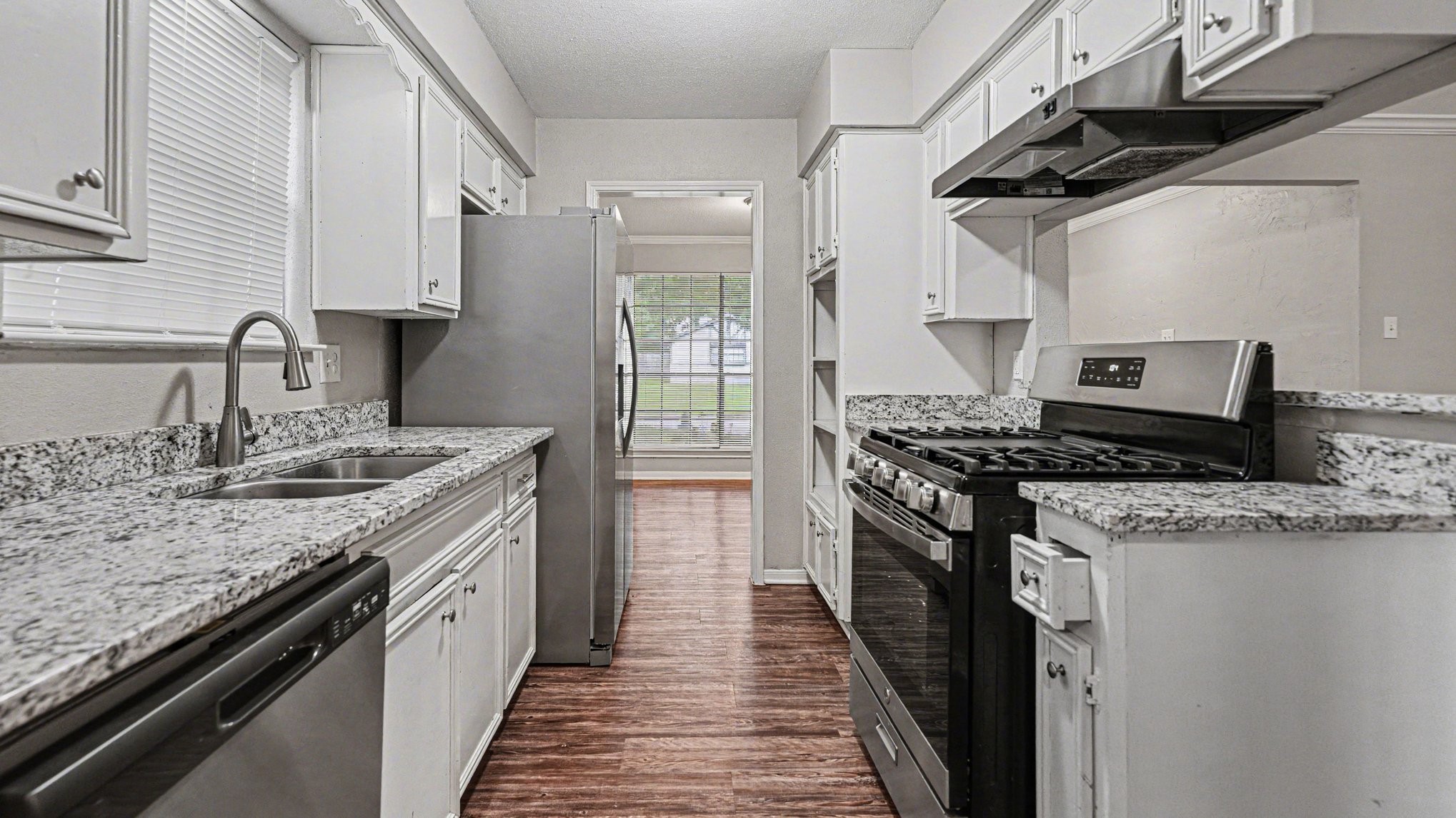 2702 Meandering Trail Houston, TX 77339 - Photo 6 of 19