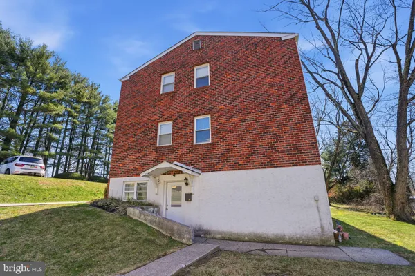 $169,900 | 333 Lacey Avenue, Unit B9, Doylestown, PA 18901