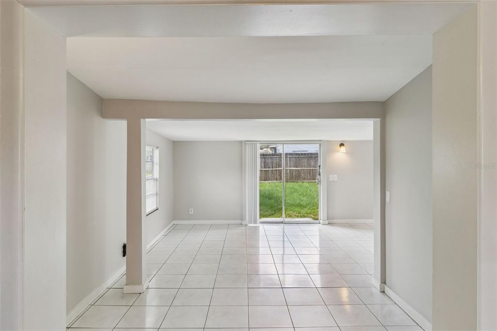 712 Clayton Street Brandon, FL 33511 - Photo 6 of 32