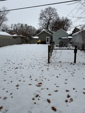 $182,900 | 229 South Edison Avenue, Elgin, IL 60123