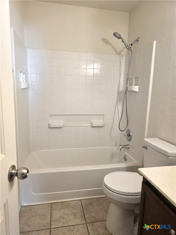 2203 Riley Drive Killeen, TX 76542 - Photo 13 of 22 a bathroom with a toilet sink and shower