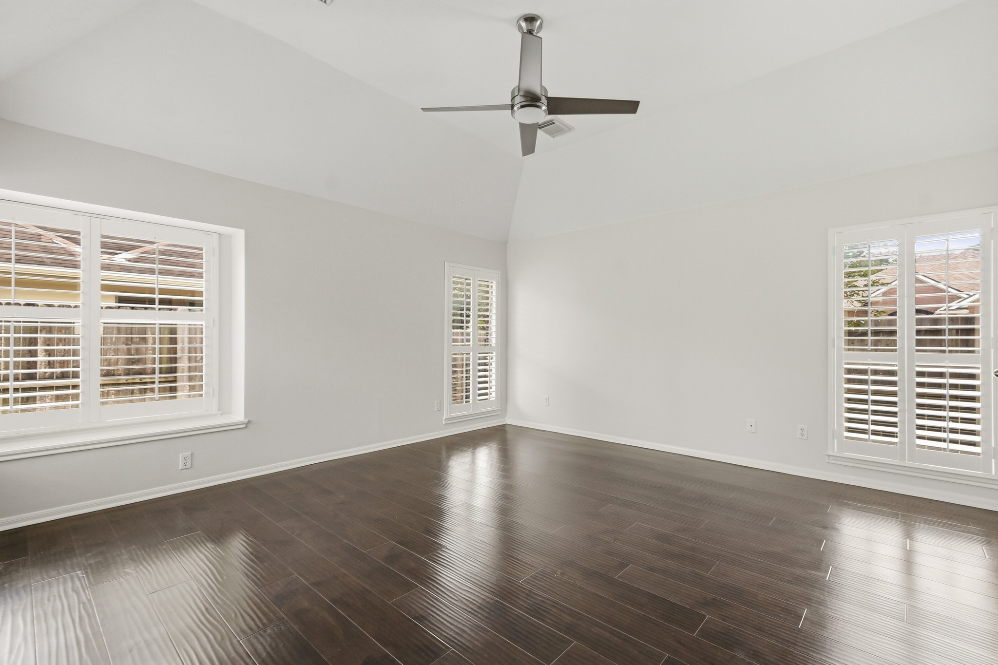 7019 Brookfir Lane Houston, TX 77040 - Photo 23 of 34