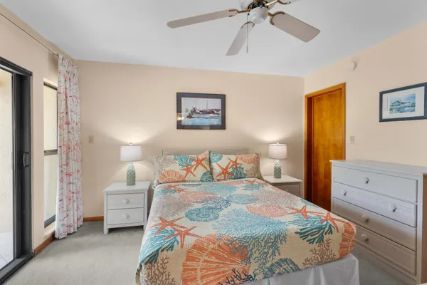 $749,000 | 1133 West Ocean Drive, Unit 2, Key Colony Beach, FL 33051