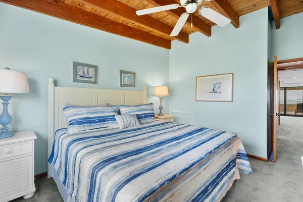 $749,000 | 1133 West Ocean Drive, Unit 2, Key Colony Beach, FL 33051