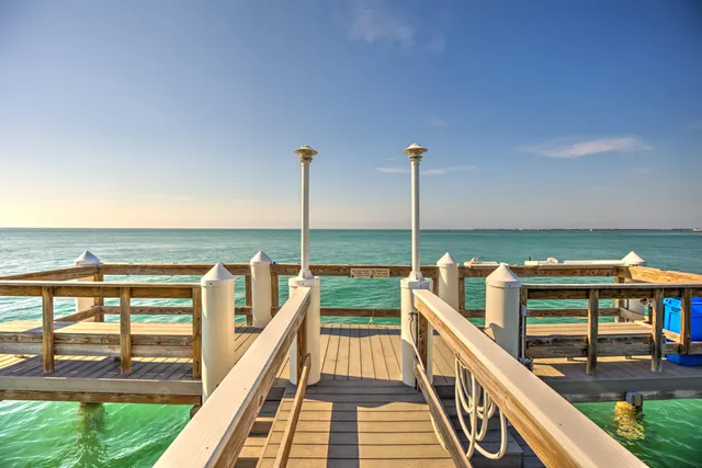 $749,000 | 1133 West Ocean Drive, Unit 2, Key Colony Beach, FL 33051
