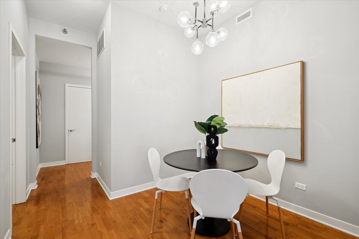 3140 North Sheffield Avenue, Unit 504 Chicago, IL 60657 - Photo 6 of 15