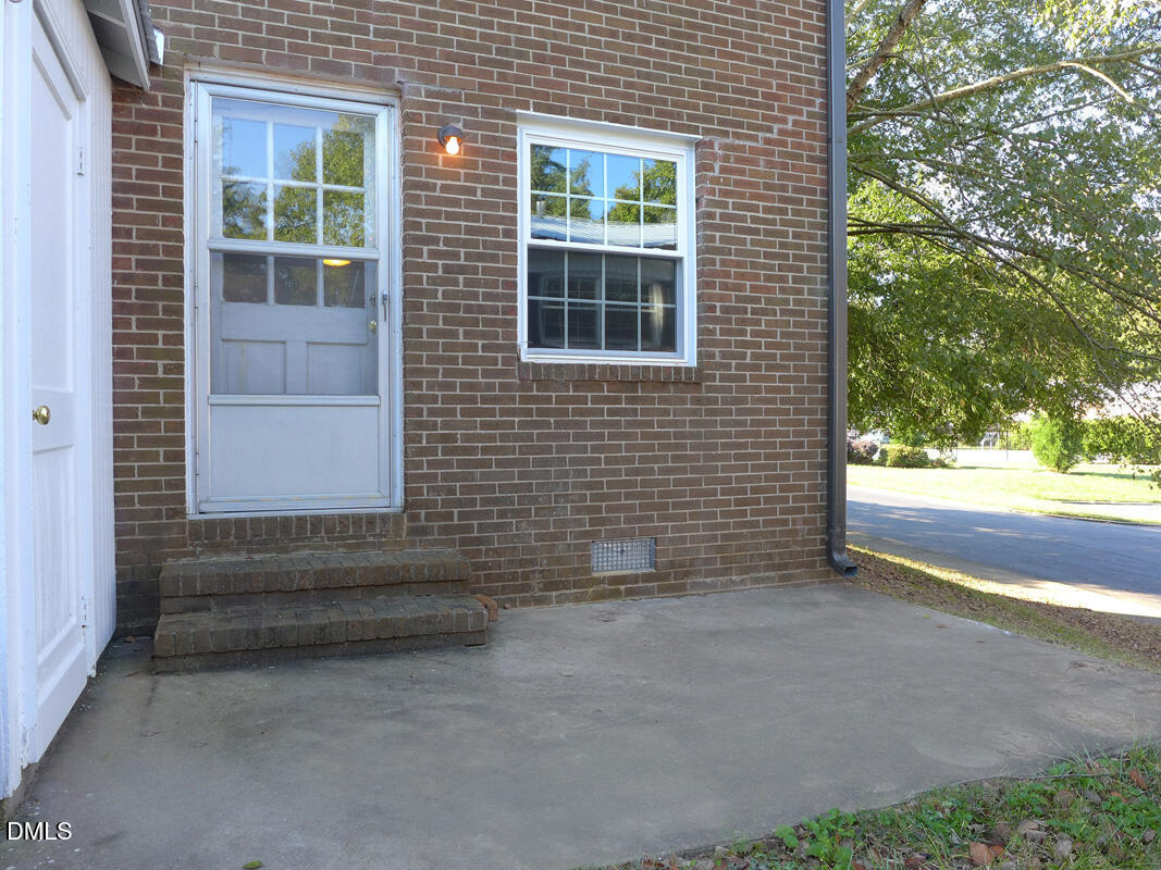 400 Davie Road, Unit 8 Carrboro, NC 27510 - Photo 11 of 17 k patio