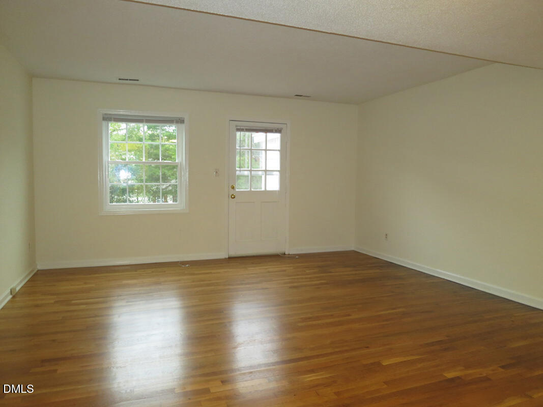 400 Davie Road, Unit 8 Carrboro, NC 27510 - Photo 4 of 17 d LR3 NEW