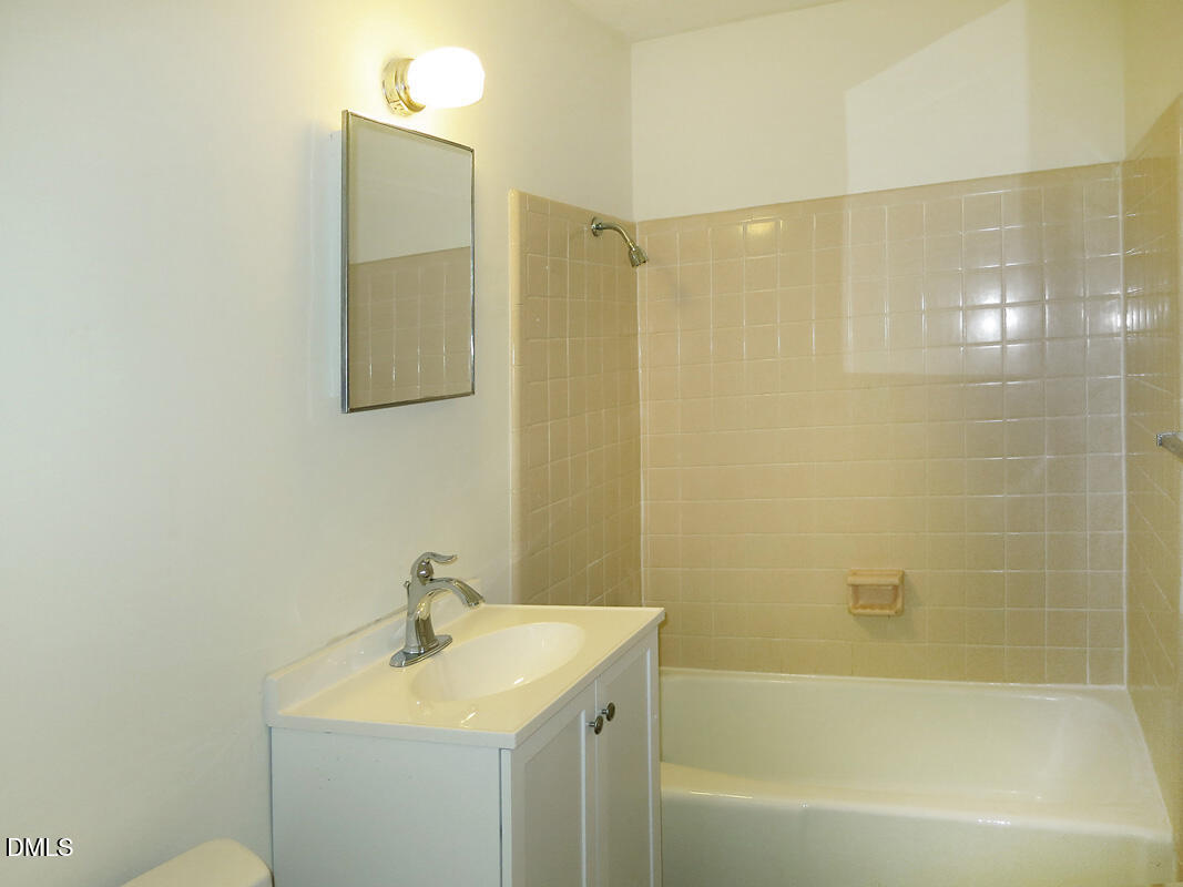 400 Davie Road, Unit 8 Carrboro, NC 27510 - Photo 10 of 17 j BA NEW