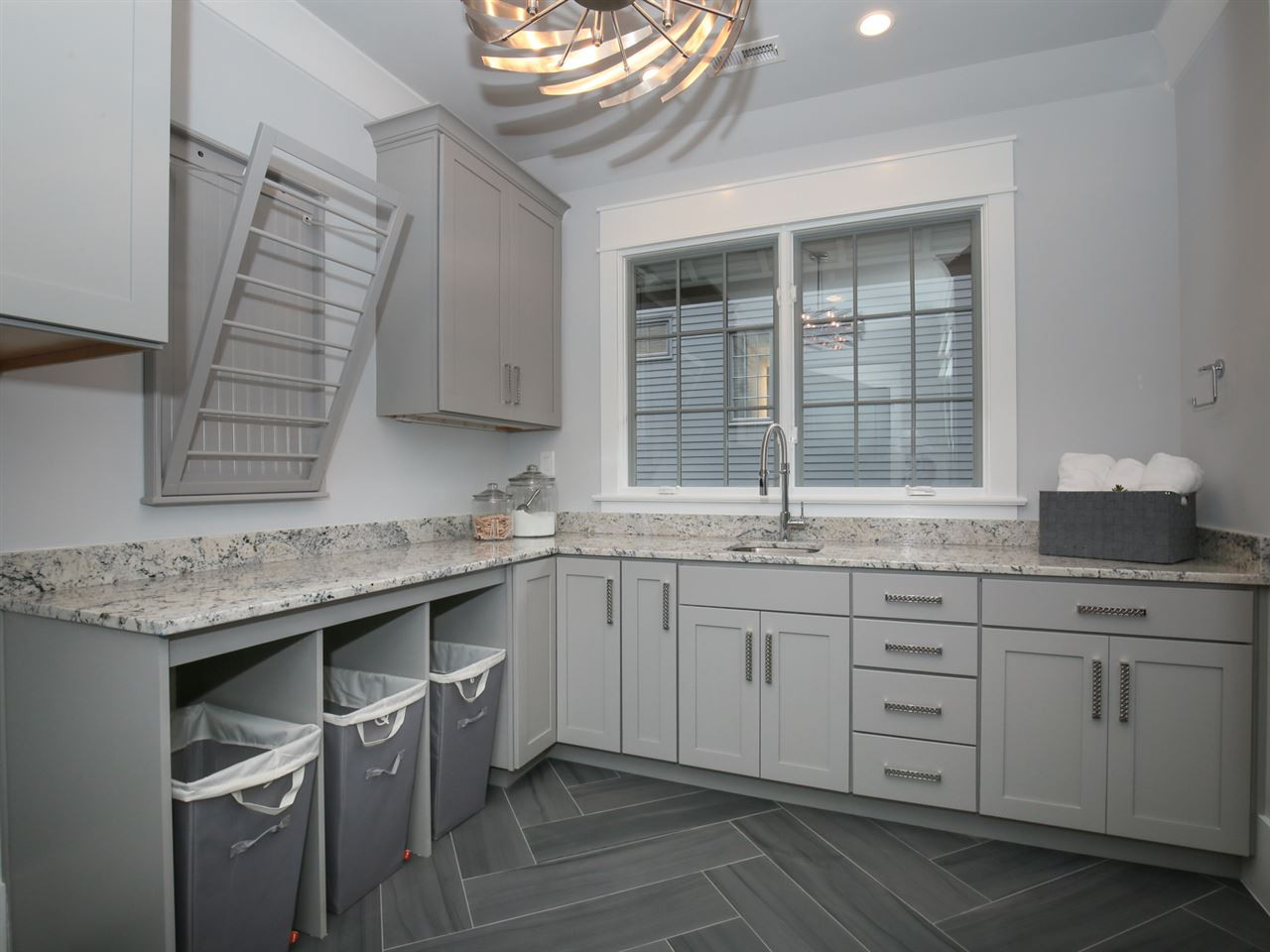 2118 Kipawa Street Raleigh, NC 27607 - Photo 9 of 11 example