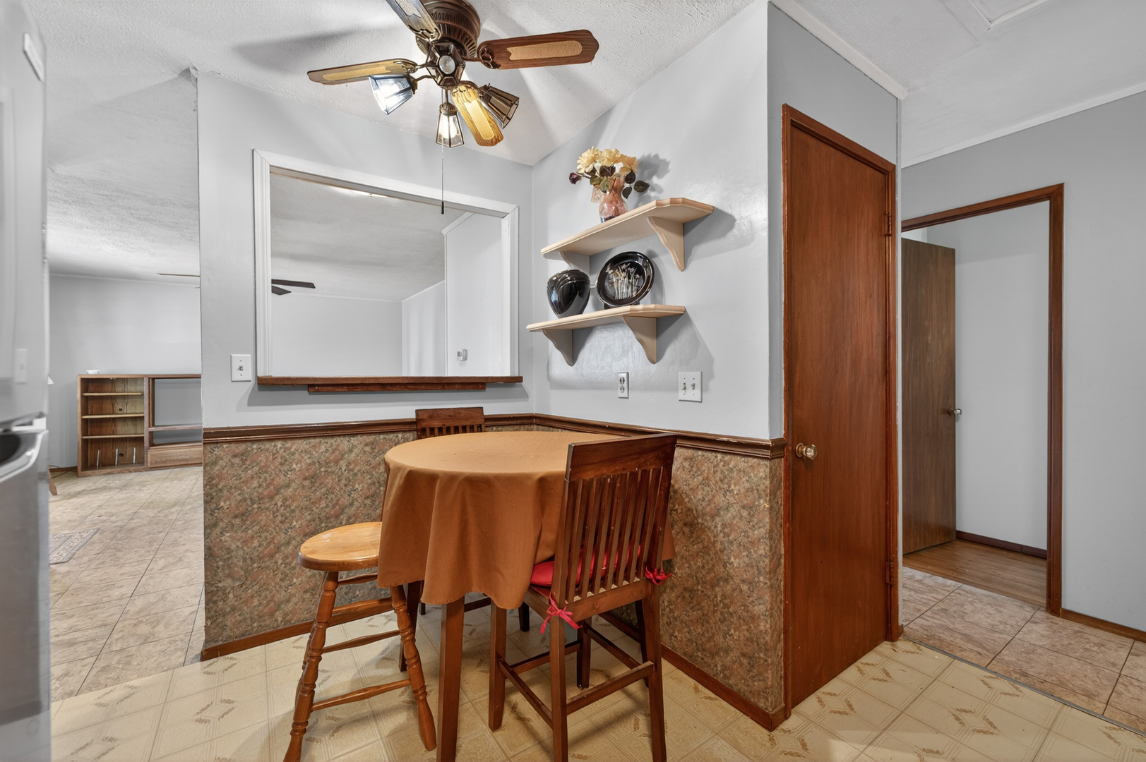 130 South Stott Street Genoa, IL 60135 - Photo 5 of 25