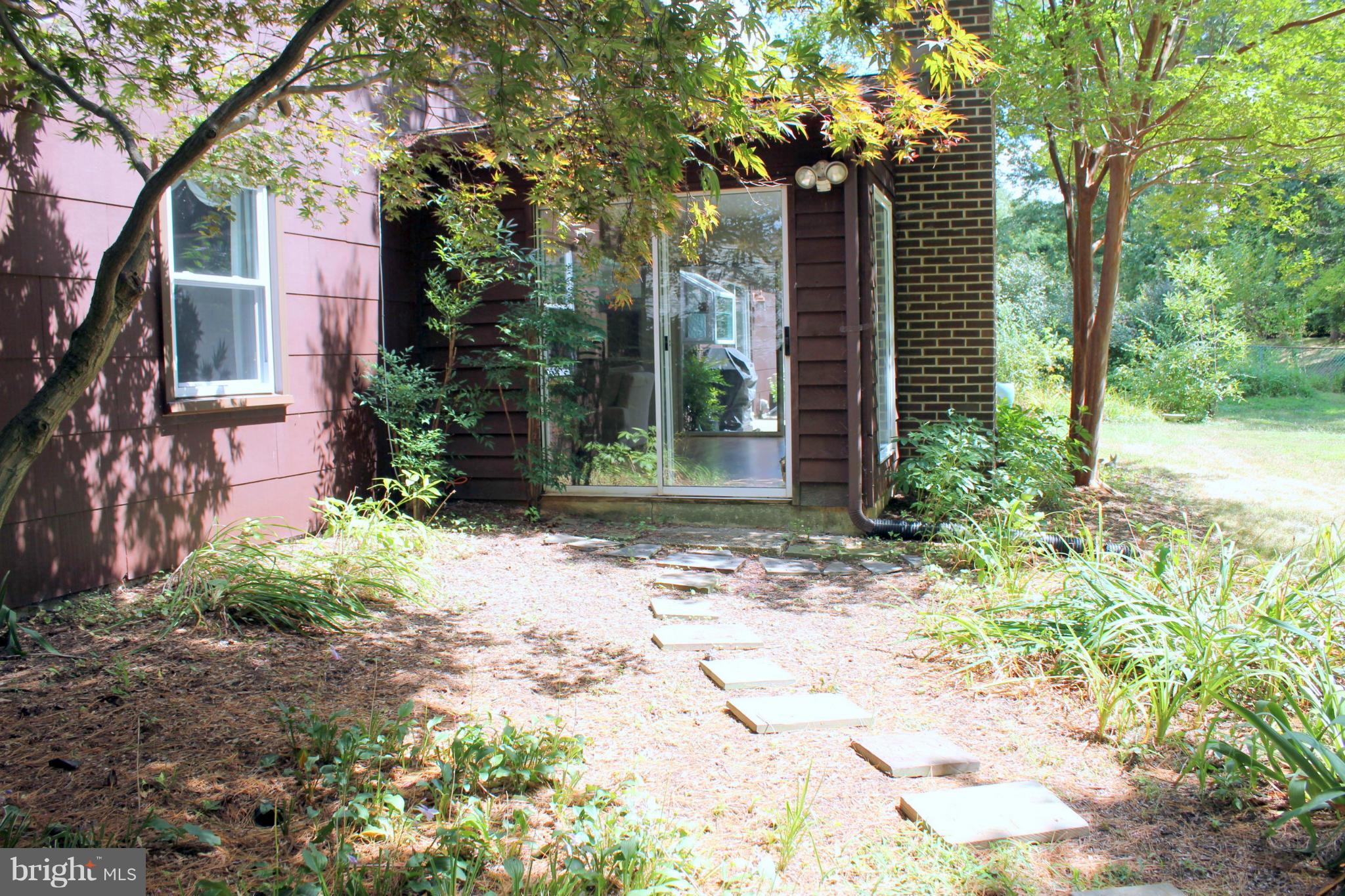 8707 Granite Lane Laurel, MD 20708 - Photo 28 of 30 Exterior (Rear)