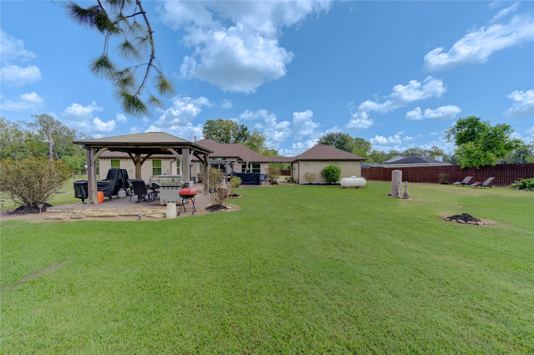 15706-2 County Road 526 Rosharon, TX 77583 - Photo 4 of 16