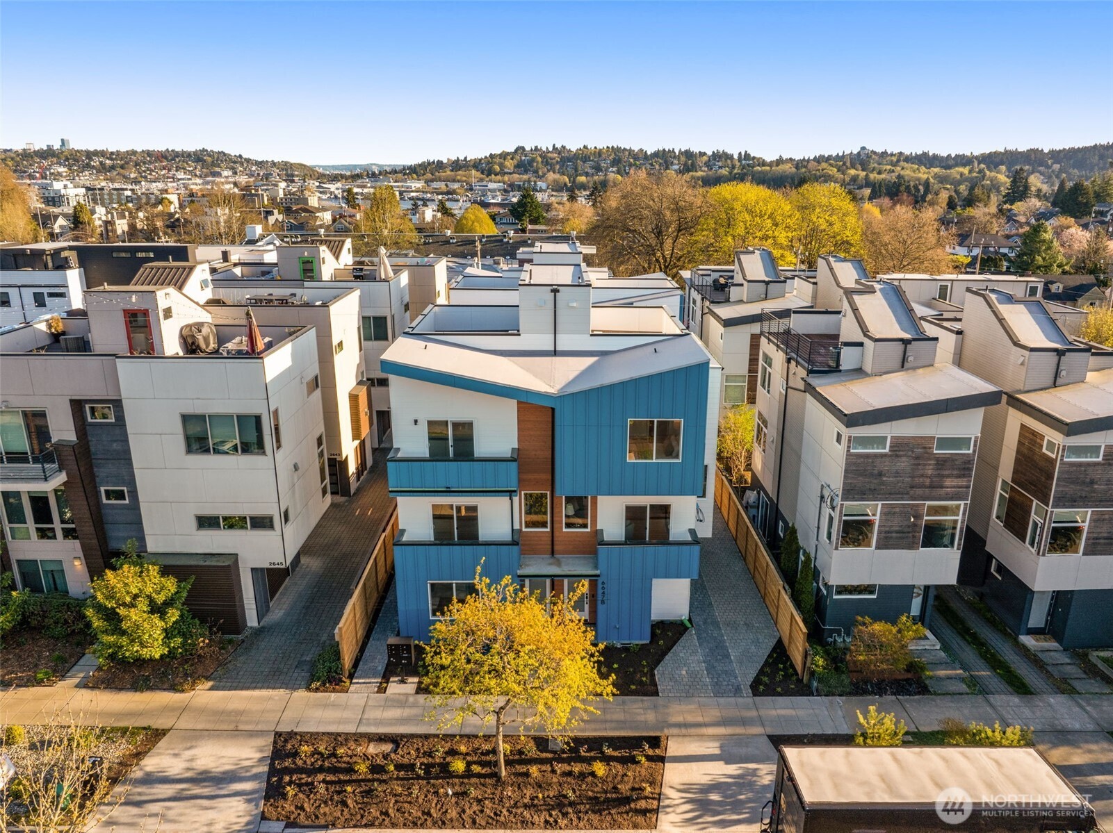 2647 Northwest 63rd Street Seattle, WA 98107 - Photo 2 of 23