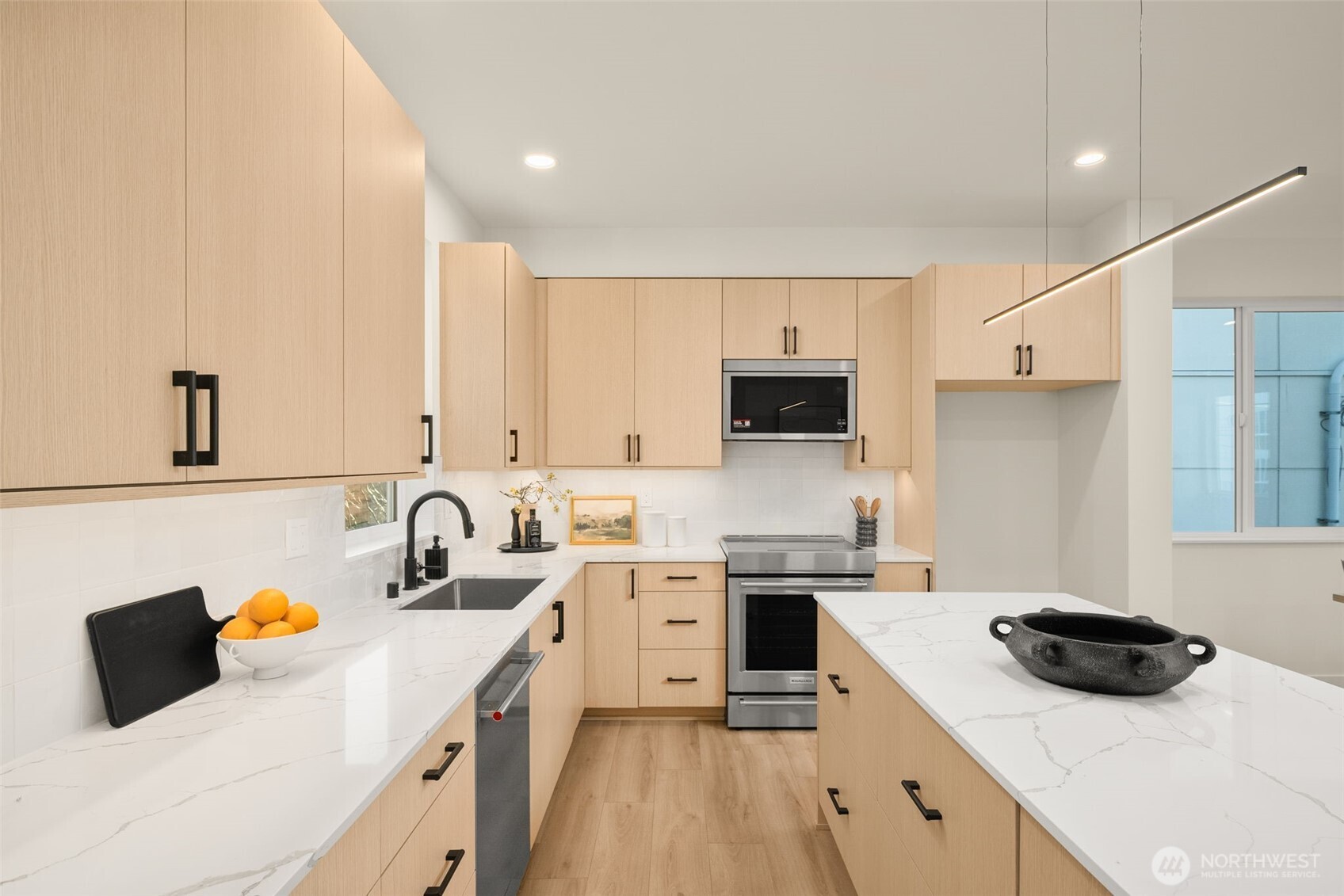 2647 Northwest 63rd Street Seattle, WA 98107 - Photo 4 of 23