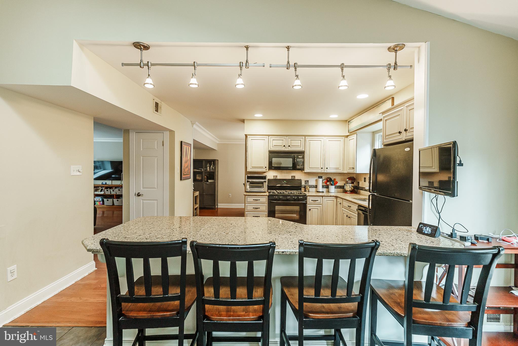 21 Bryan Drive Voorhees, NJ 08043 - Photo 3 of 30