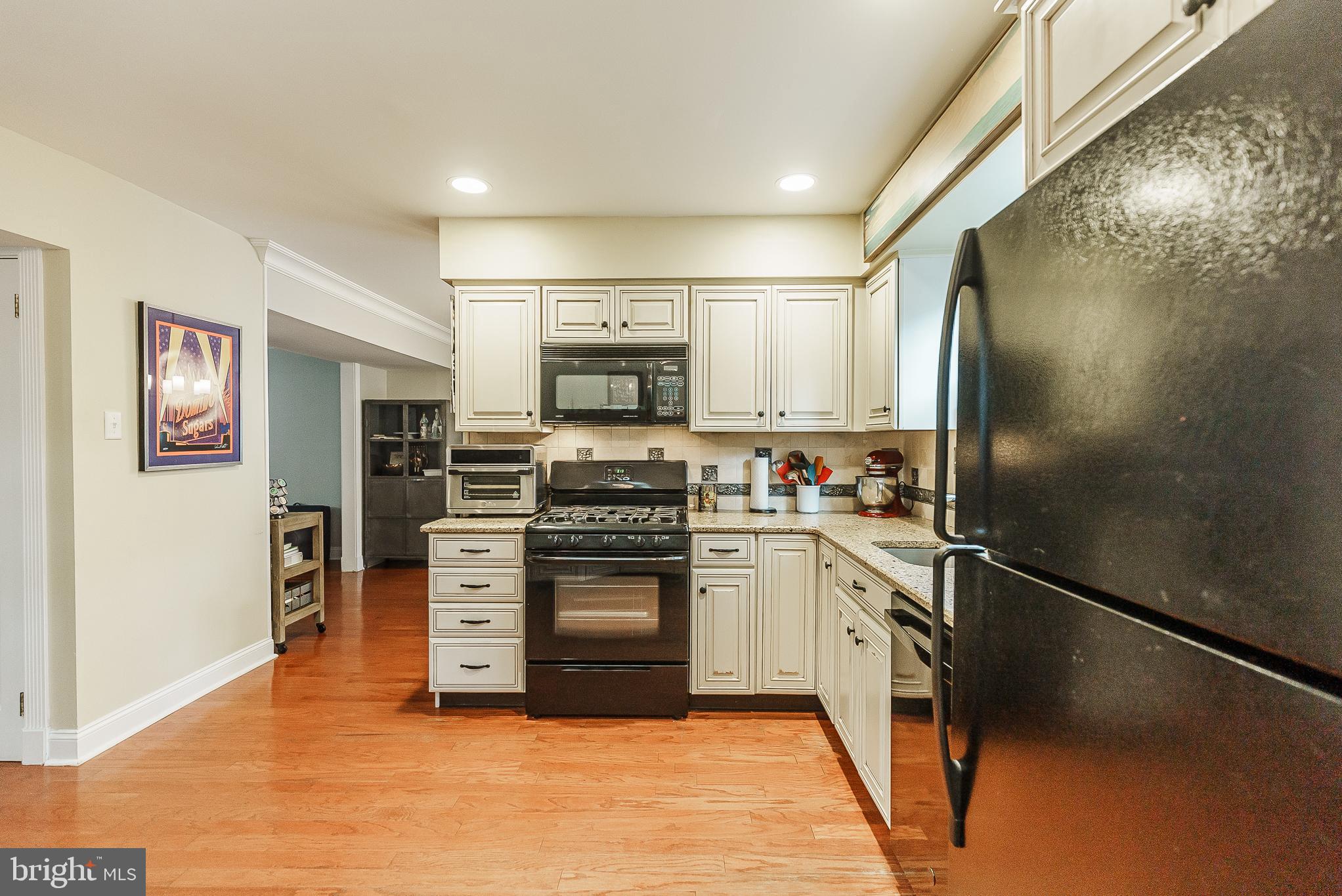 21 Bryan Drive Voorhees, NJ 08043 - Photo 4 of 30